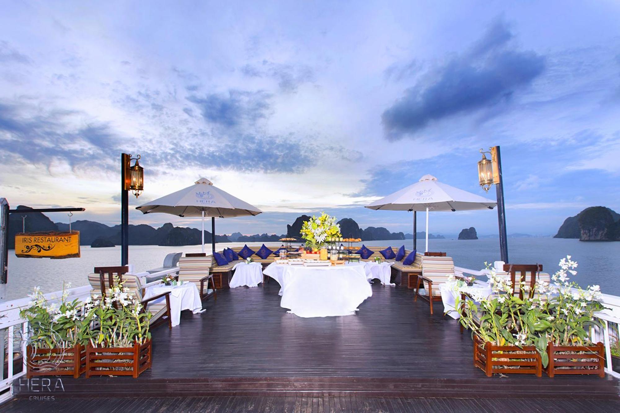 Hera Grand Luxury Cruise Hạ Long Extérieur photo