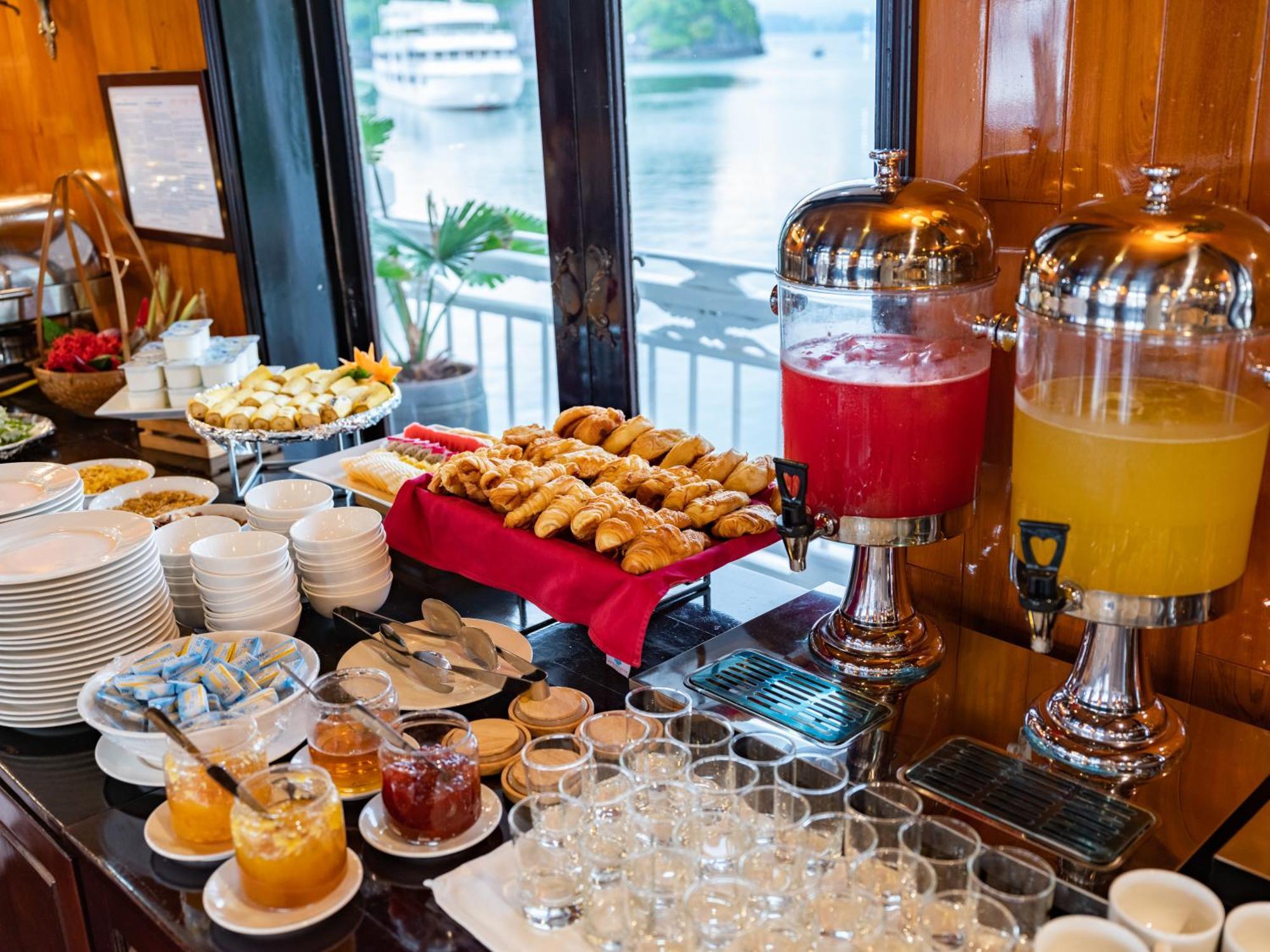 Hera Grand Luxury Cruise Hạ Long Extérieur photo