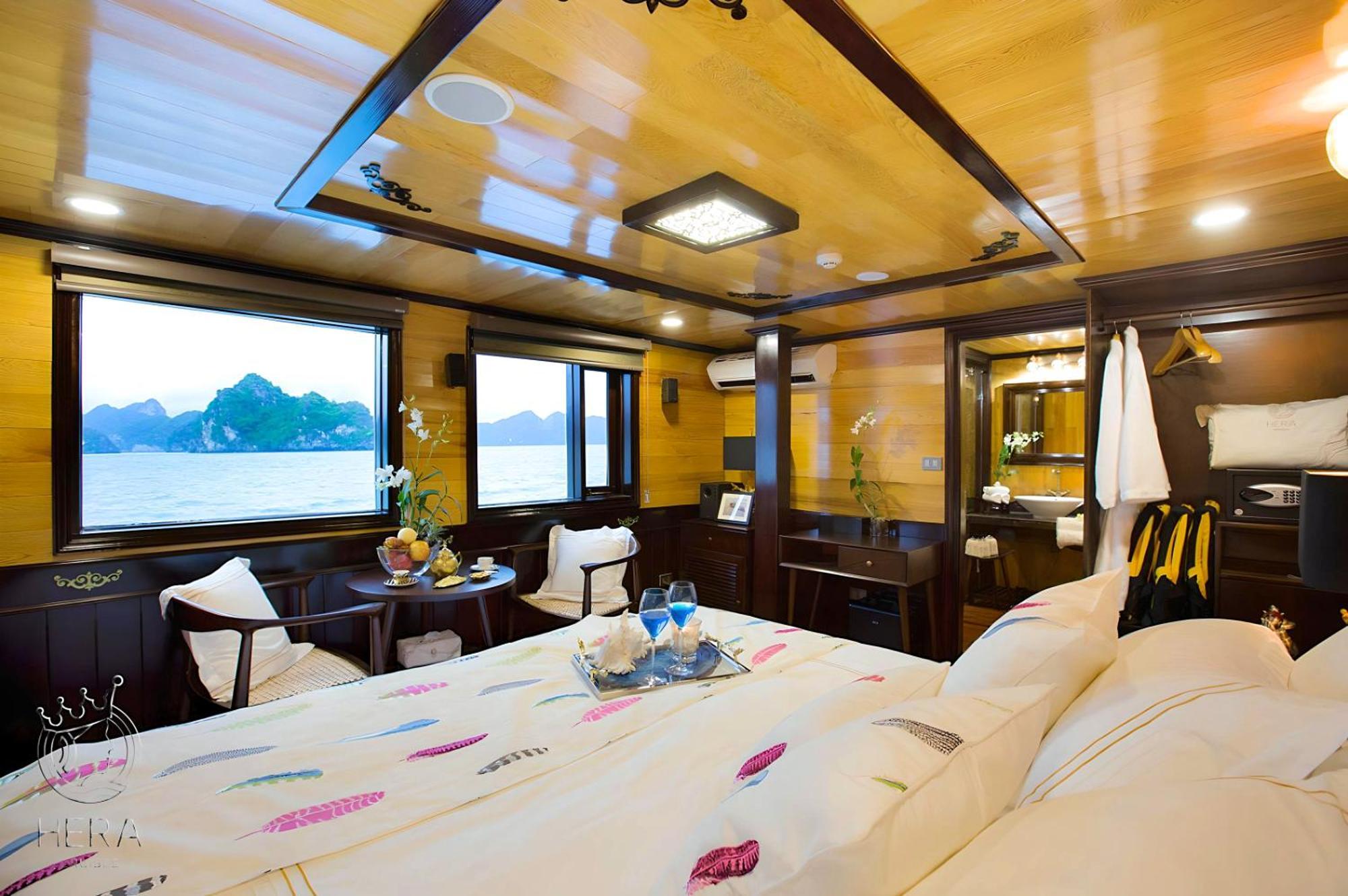 Hera Grand Luxury Cruise Hạ Long Extérieur photo