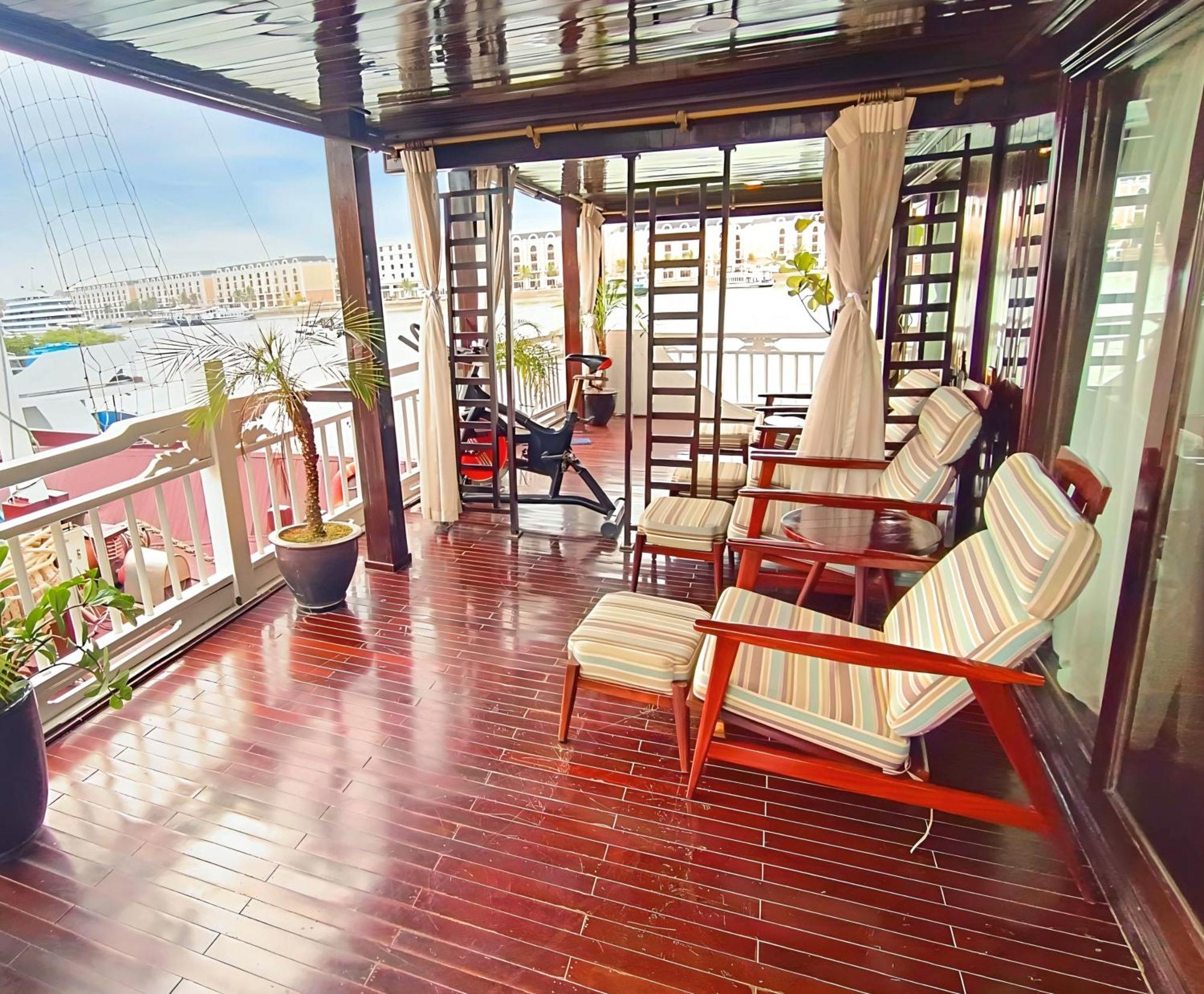 Hera Grand Luxury Cruise Hạ Long Extérieur photo